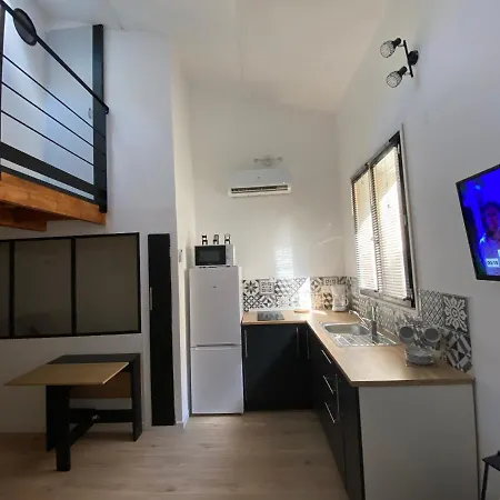 Grand Contemporain Avec Mezzanine Apartman Sérignan