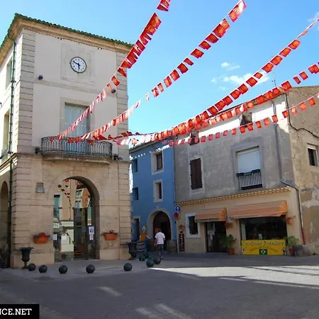 Grand Contemporain Avec Mezzanine Apartament